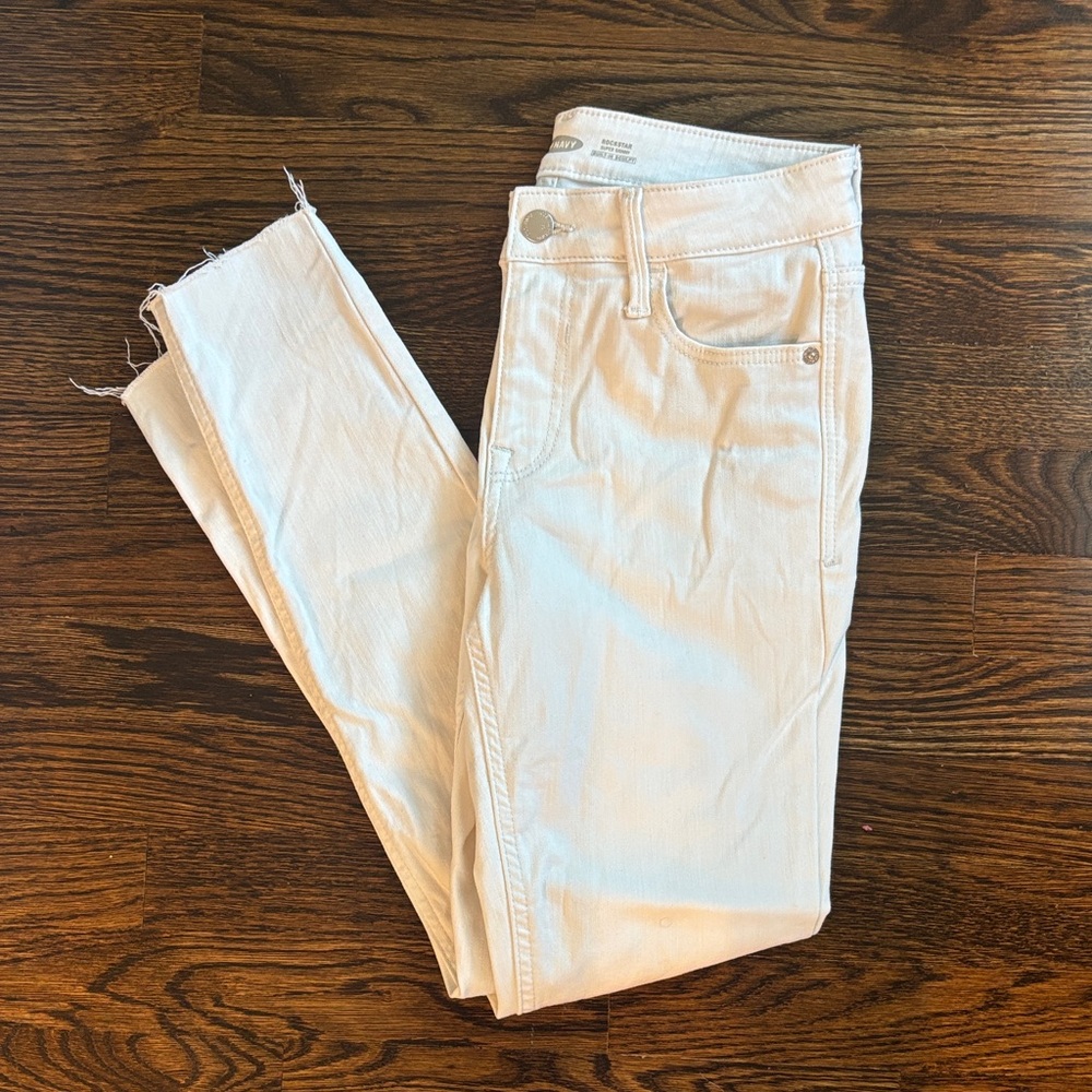 Old Navy Women's White Super Skinny RockStarJeans, size 4